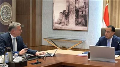 رئيس الوزراء يتابع ملفات الطاقة مع وزير البترول ويؤكد استمرار تطوير القطاع وزيادة الاستثمارات