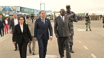 مدبولي يغادر مطار ليبرفيل بعد حضور تنصيب الرئيس الجابوني الجديد