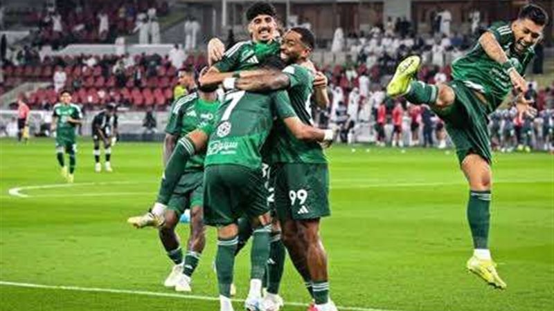 لاعبو الأهلي السعودي