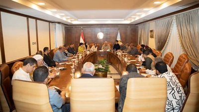 لتشكيل الأمانات بالمحافظات.. عقدت أمانة الفلاحين المركزية بحزب الشعب الجمهوري اجتماعًا بمقرها في القاهرة الجديدة