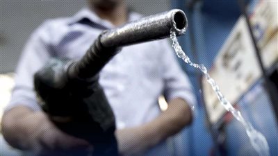 الأجهزة الرقابية تسحب عينات عشوائية من بنزين 92 و95