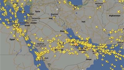 بسبب حرب الهند وباكستان.. ارتباك حركة الطيران فوق أجواء دول الخليج