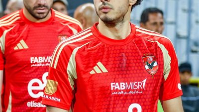 بثنائية الأهلي يقسو على المصري في الشوط الأول