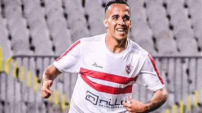 خطأ كارثي يمنح الزمالك الأفضلية أمام سيراميكا في الشوط الأول