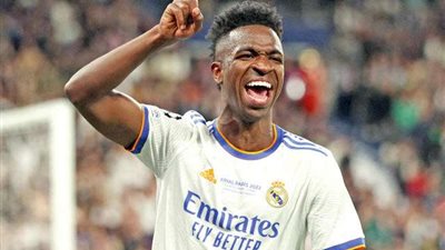 فينيسيوس جونيور يجدد عقده مع ريال مدريد ويصبح الأعلى أجرًا في الفريق