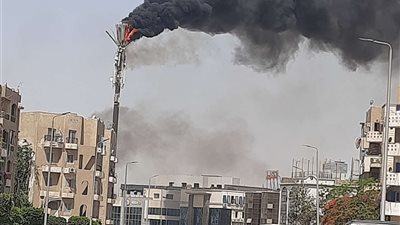 إخماد حريق هائل في برج اتصالات قرب معهد أورام التجمع الأول دون إصابات