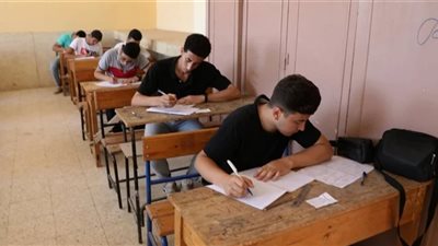 تحضيرات مكثفة في المدارس استعدادًا لبدء امتحانات نهاية العام الدراسي