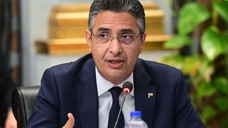 الدكتور شريف فاروق،