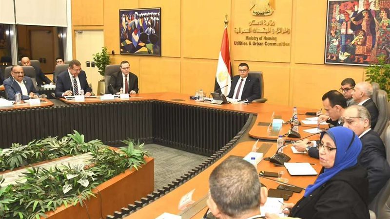 وزير الإسكان