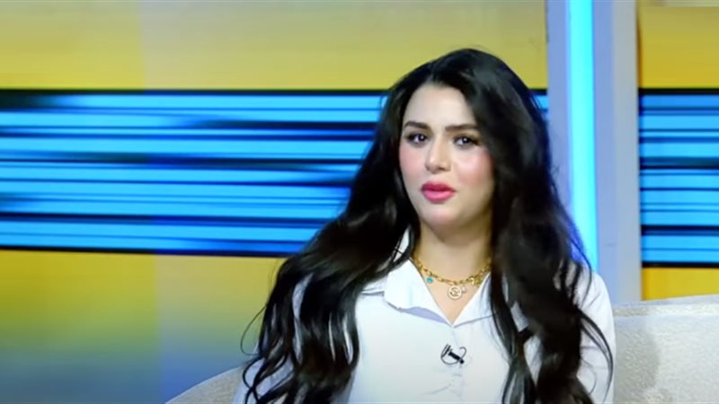 البلوجرز لارا لورز