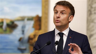الرئيس الفرنسي يؤكد على فرض عقوبات على روسيا في حال خرق وقف إطلاق النار