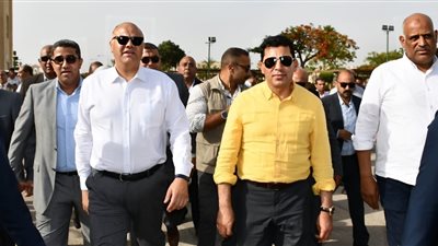 وزير الشباب ومحافظ القليوبية يدشنان مشروعات رياضية جديدة بنادي العبور لدعم البنية التحتية وتمكين المرأة