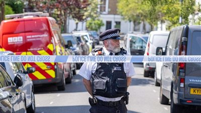 حرائق غامضة تلتهم مُمتلكات رئيس وزراء بريطانيا.. وشرطة مُكافحة الارهاب تتدخل