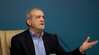 الرئيس الإيراني: لن نتخلى عن البرنامج النووي السلمي رغم الضغوطات والتهديدات