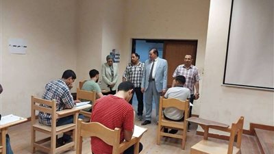 نائب رئيس جامعة بنها تواصل جولاتها التفقدية لسير امتحانات الترم الثاني