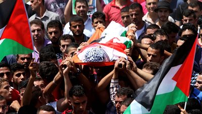 استشهاد 85 فلسطينيا بغزة مع تصعيد الهجمات الإسرائيلية 