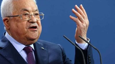 الرئيس الفلسطيني: مع قطر ضد العدوان.. ومصر مفتاح الهدنة