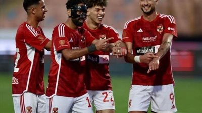 المارد الأحمر بين الكبار.. ترتيب النادي الأهلي وسط عملاقة كرة القدم