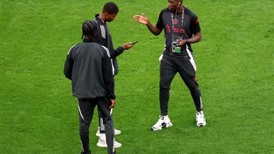 راسموس يقود هجوم مانشيستر يونايتد أمام توتنهام في الدوري الأوربي 