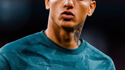 بهدف نظيف توتنهام يتفوق على مانشيستر يونايتد في الشوط الأول 