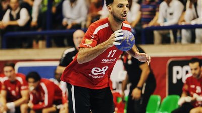 نهائي كأس الكؤوس الإفريقية لليد.. الأهلي يتقدم على الزمالك مع نهاية الشوط الأول