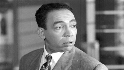 في ذكرى وفاته.. حوار نادر لنجل إسماعيل ياسين يكشف أسرارًا عن حياة الراحل