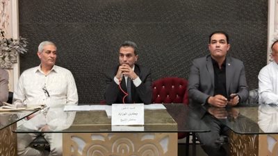 وكيل تعليم كفر الشيخ يجتمع برؤساء لجان الإعدادية بدسوق استعدادًا للامتحانات