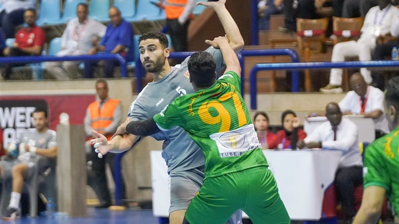 رجال يد الأهلي أمام
