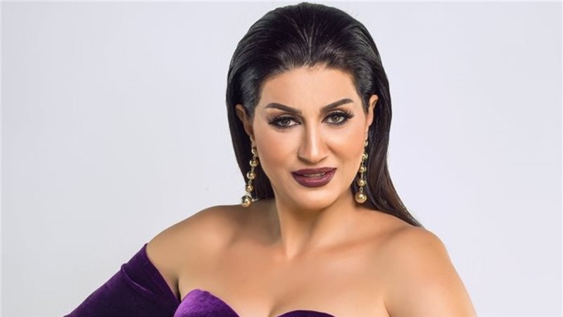 وفاء عامر