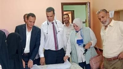 وكيل تعليم الجيزة تتابع سير امتحانات الترم الثاني في مدارس أطفيح