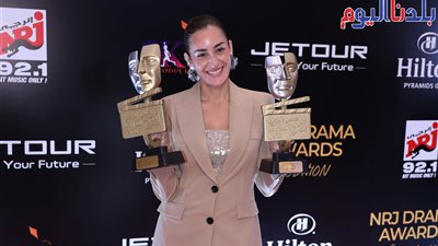 تكريم أبطال مسلسل وتفابل حبيب ولام شمسية في حفل جوائز كأس إنرجي للدراما