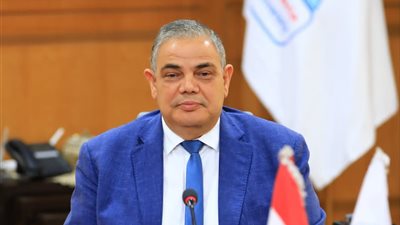 رئيس جامعة كفر الشيخ ينقاش ملفات التعليم والبحث العلمي