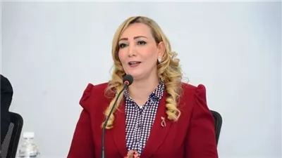 تحذيرات من اختلاط الإخوان بالمجتمع الفرنسي.. محللة سياسية تكشف المستور