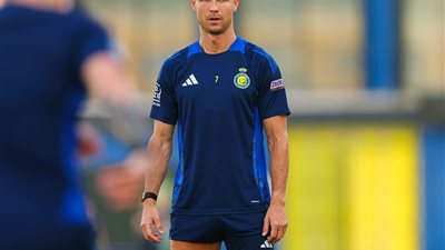 دوري روشن.. الفتح يفرض التعادل على النصر في شوط أول مثير 