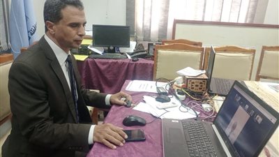 وكيل تعليم كفر الشيخ يتابع امتحانات النقل والدبلومات الفنية من غرفة العمليات