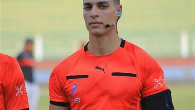 حمادة القلاوي ضمن حكام مباراة الأهلي وفاركو الليلة 