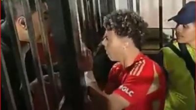 «افتح الباب عيب كدا».. تفاصيل مشادة إمام عاشور مع أمن ستاد القاهرة