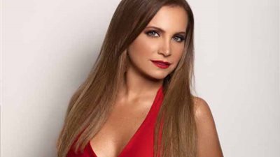 «خليني معاك».. تانيا قسيس تطرح أغنية جديدة باللهجة المصرية|فيديو