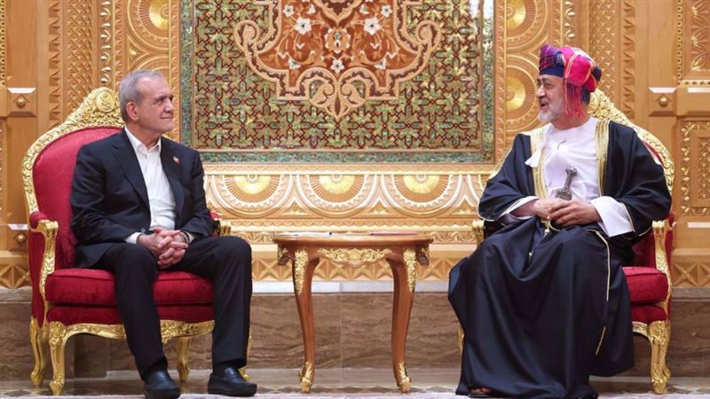 سلطان عمان والرئيس