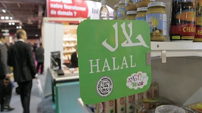 هل شهادة الحلال لازمة للألبان؟.. الحكومة ترد وتصدر قراراً جديداً