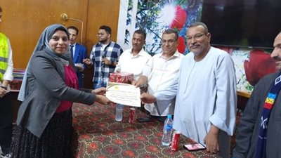 حزب الشعب الجمهوري بأسيوط يكرّم الطلاب المتفوقين دراسيا