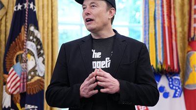 إيلون ماسك يُكذِّب تقرير كشف تعاطيه للمخدرات.. وترامب: لم أكن على علم بذلك