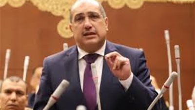 عضو بـ«الشيوخ» يتقدم بطلب لإعفاء المنشآت الصناعية من الضريبة العقارية 
