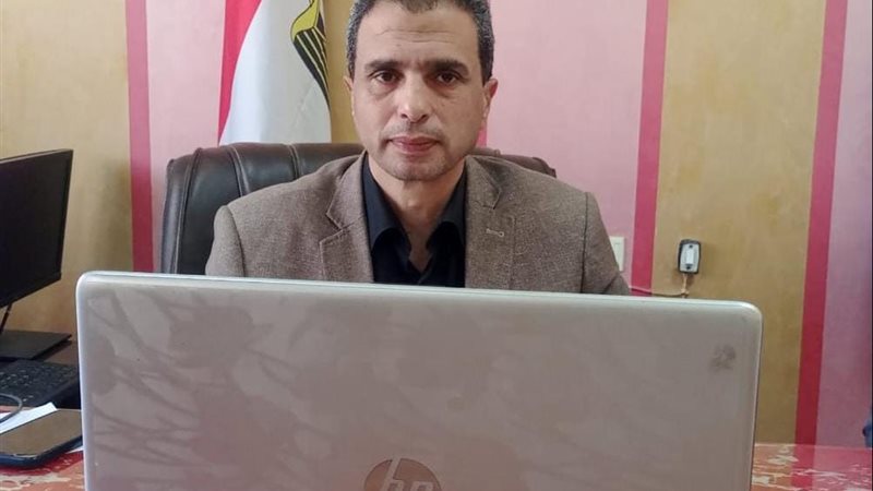 ضبط 13 هاتفًا محمولًا