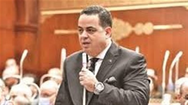 عصام هلال