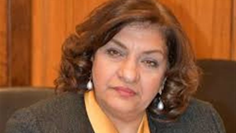 النائبة إيفلين متى