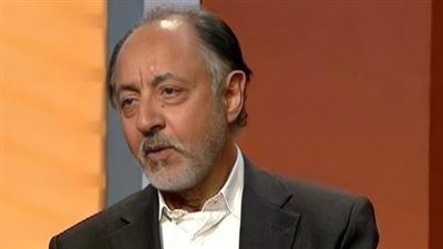 عيد ميلاد عبد العزيز مخيون.. هاجمه النظام السابق ونجأ بأعجوبة من زوجته