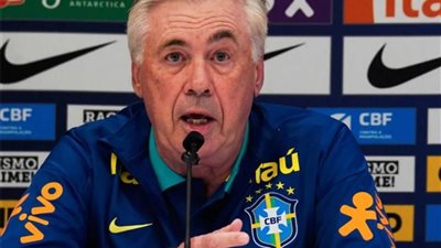 أنشيلوتي: فينيسيوس ركيزة أساسية في البرازيل