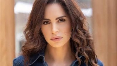 آمال ماهر تنهي تسجيل 