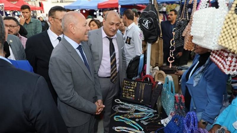 افتتاح معرض بازار